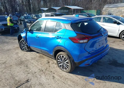 2021 Nissan Kicks Sv Xtronic Cvt z USA, uszkodzony, nr VIN 3N1CP5CV5ML493862